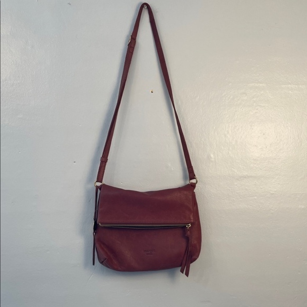 Margot Rob fold over Crossbody clutch
